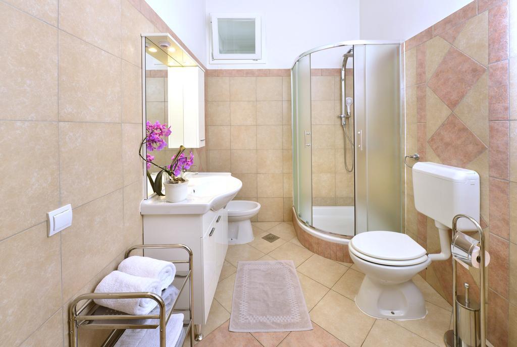 Vila Regina Rooms Karlovac Eksteriør billede