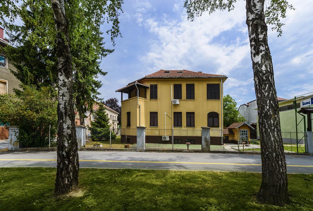 Vila Regina Rooms Karlovac Eksteriør billede